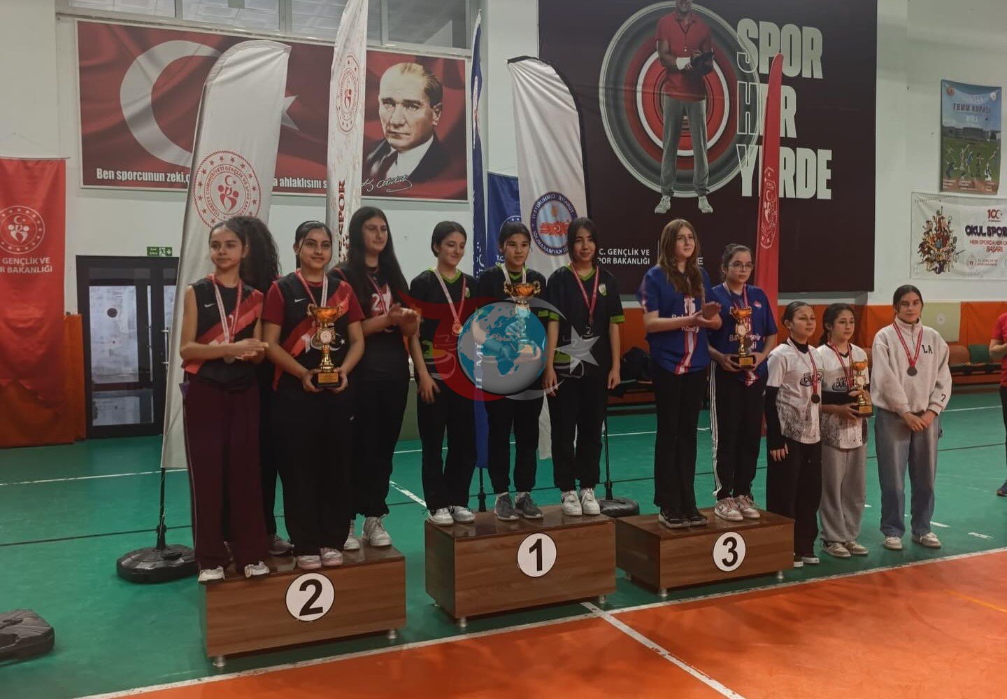 Köyceğiz Toparlar Ortaokulu Kız Takımı Floor Curling İl Şampiyonu oldu