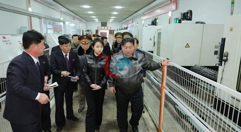 Kim Jong Un ve kızından dikkat çeken silah testi Gelecekteki lider olarak mı hazırlanıyor