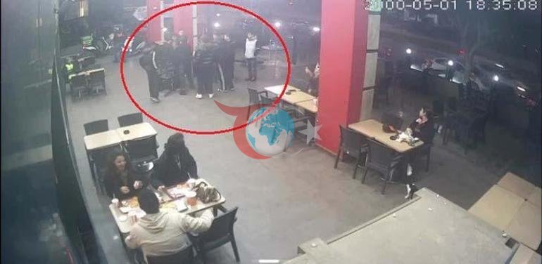 Akran zorbalığı kamerada Hiç tanımadıkları gencin yanına gelip burnunu kırdılar