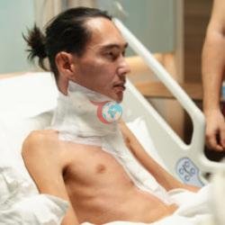 Boynundaki 2 kiloluk kütleyle yaşıyordu: Türkiye'de sağlığına kavuştu!