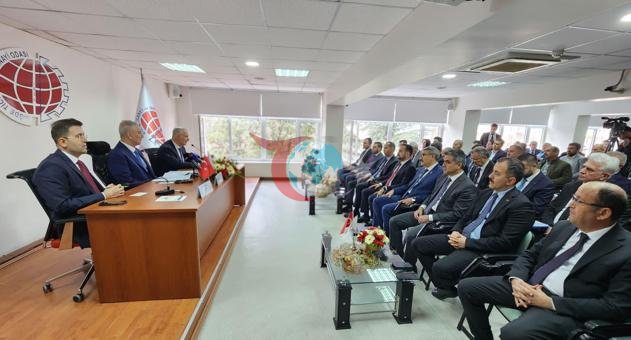 Bakan Bolat: İhracatımız geçen yıl sonunda 400 milyar dolara yaklaştı