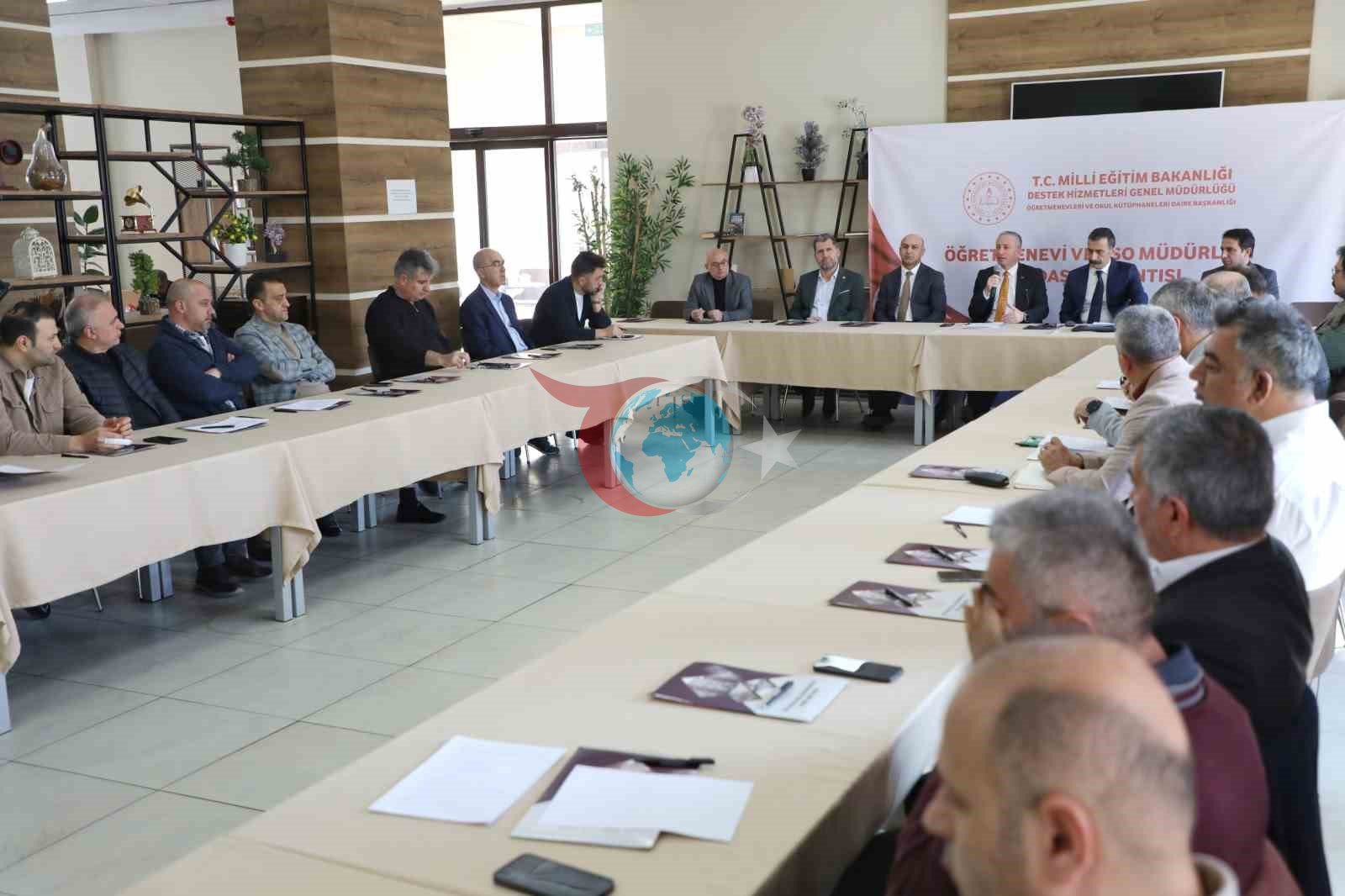 Farklı illerden gelen öğretmenevi müdürleri Ağrı&rsquo;da bir araya geldi