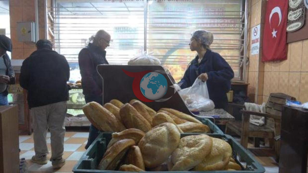 İskenderun'da Bir Fırın, Zam Yapmadan Ekmeği 10 TL'den Satıyor