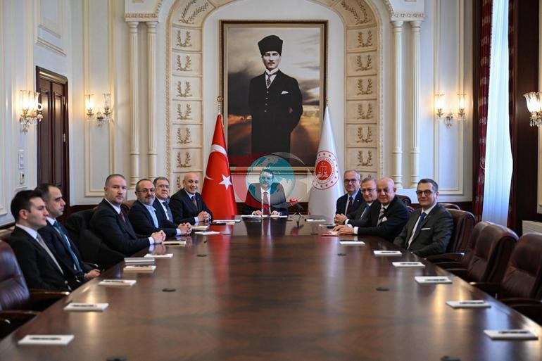 Bakan Gürlek: 10 yılı doldurmayan bir hakim, ticaret mahkemesi başkanı olmayacak