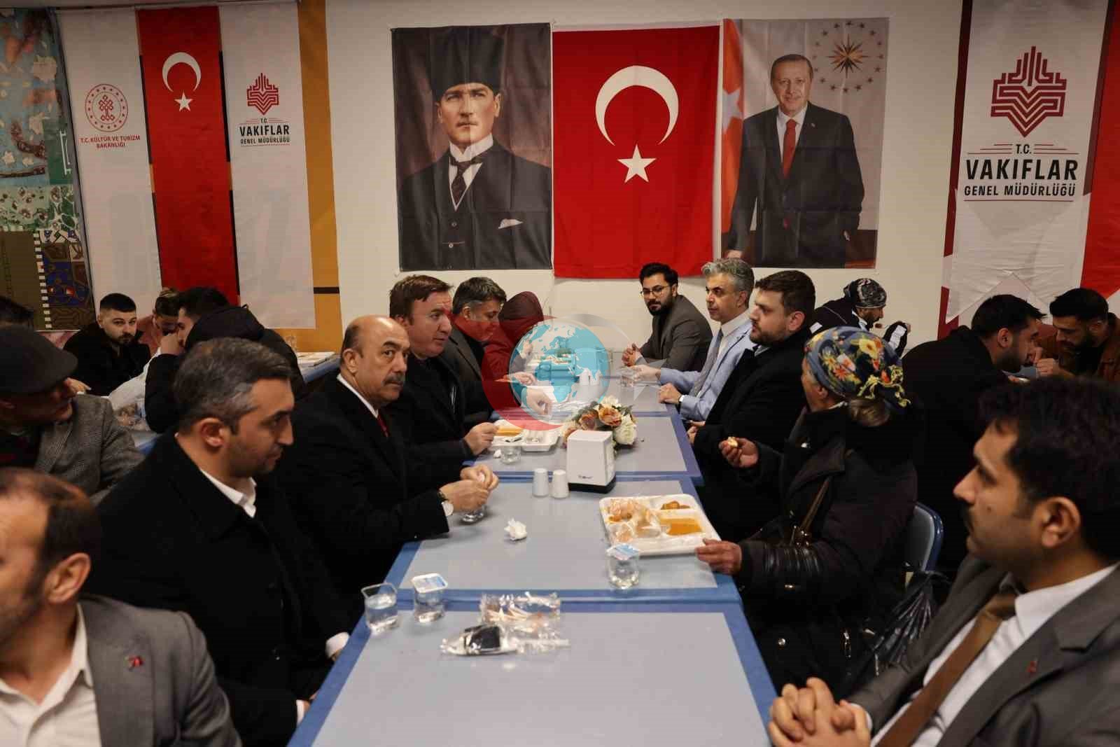 Erzincan'da Gençlerle Birlikte Büyük Aile İftarı