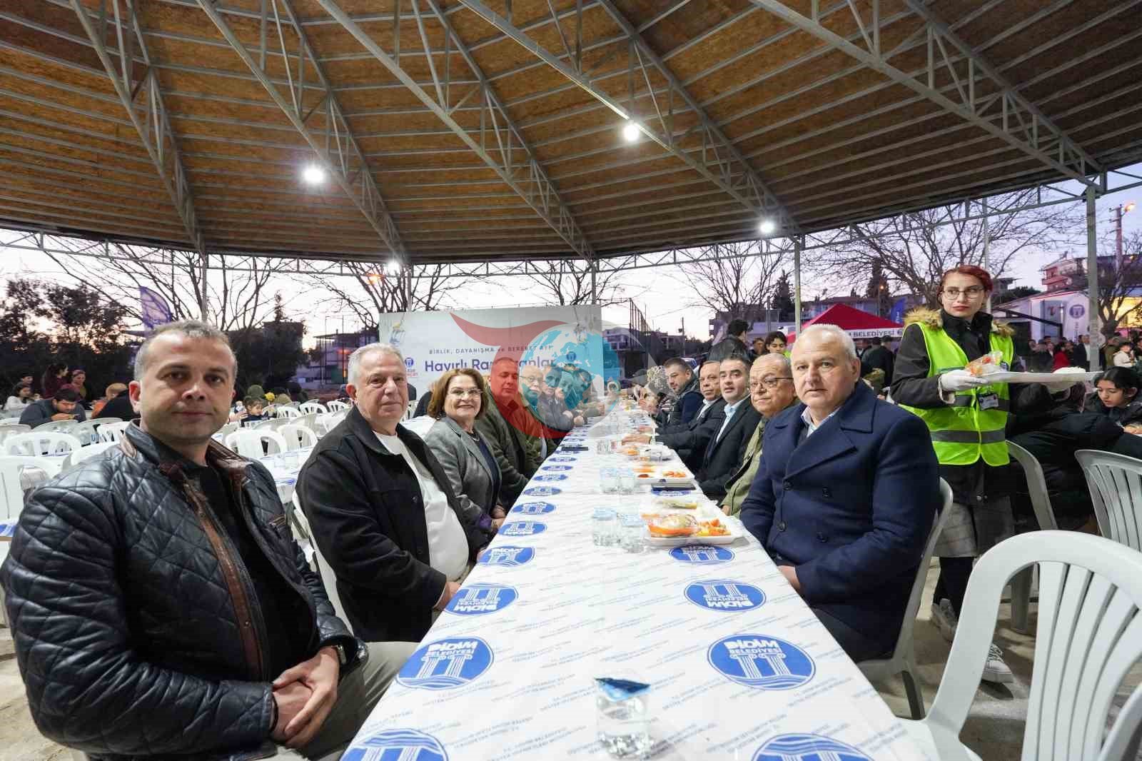 Denizköy sakinleri Didim Belediyesi&rsquo;nin iftar sofrasında buluştu
