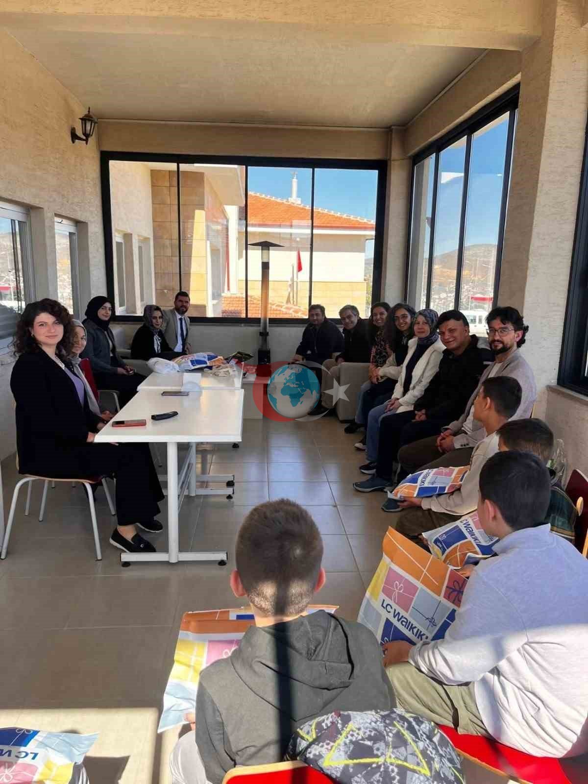 Bilecik&rsquo;te ortaokul öğrencilerine bayram hediyesi