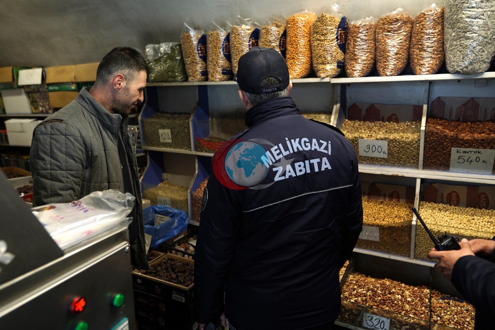 Bayram öncesi Melikgazi Zabıtası&rsquo;ndan sıkı denetim