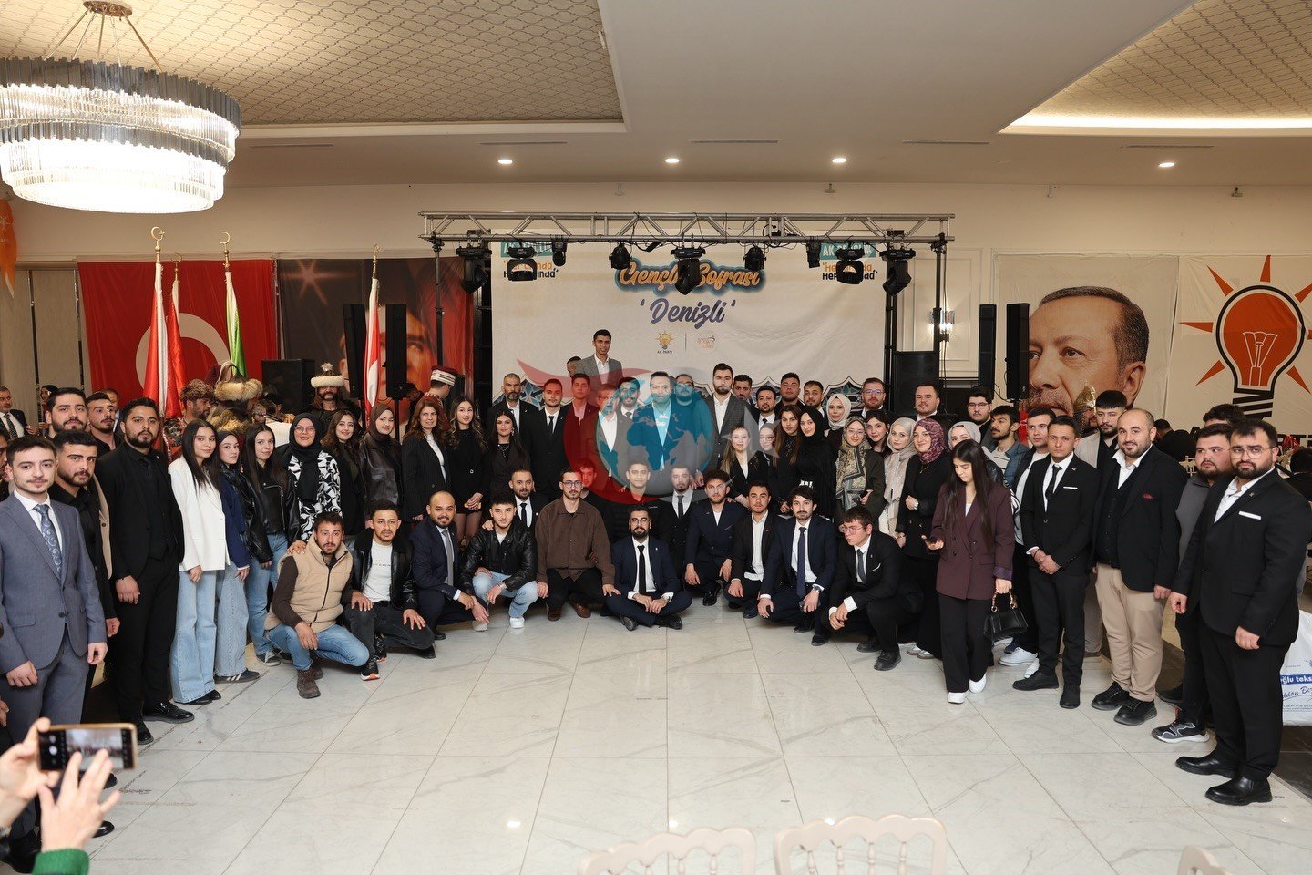 AK Parti Gençlik Kolları Genel Başkanı İbiş Denizli’de gençlerle iftarda buluştu