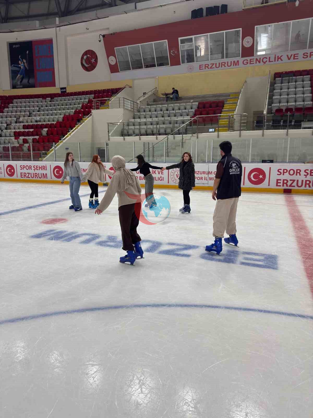 Üniversiteli gençler Erzurum&rsquo;u gezdi