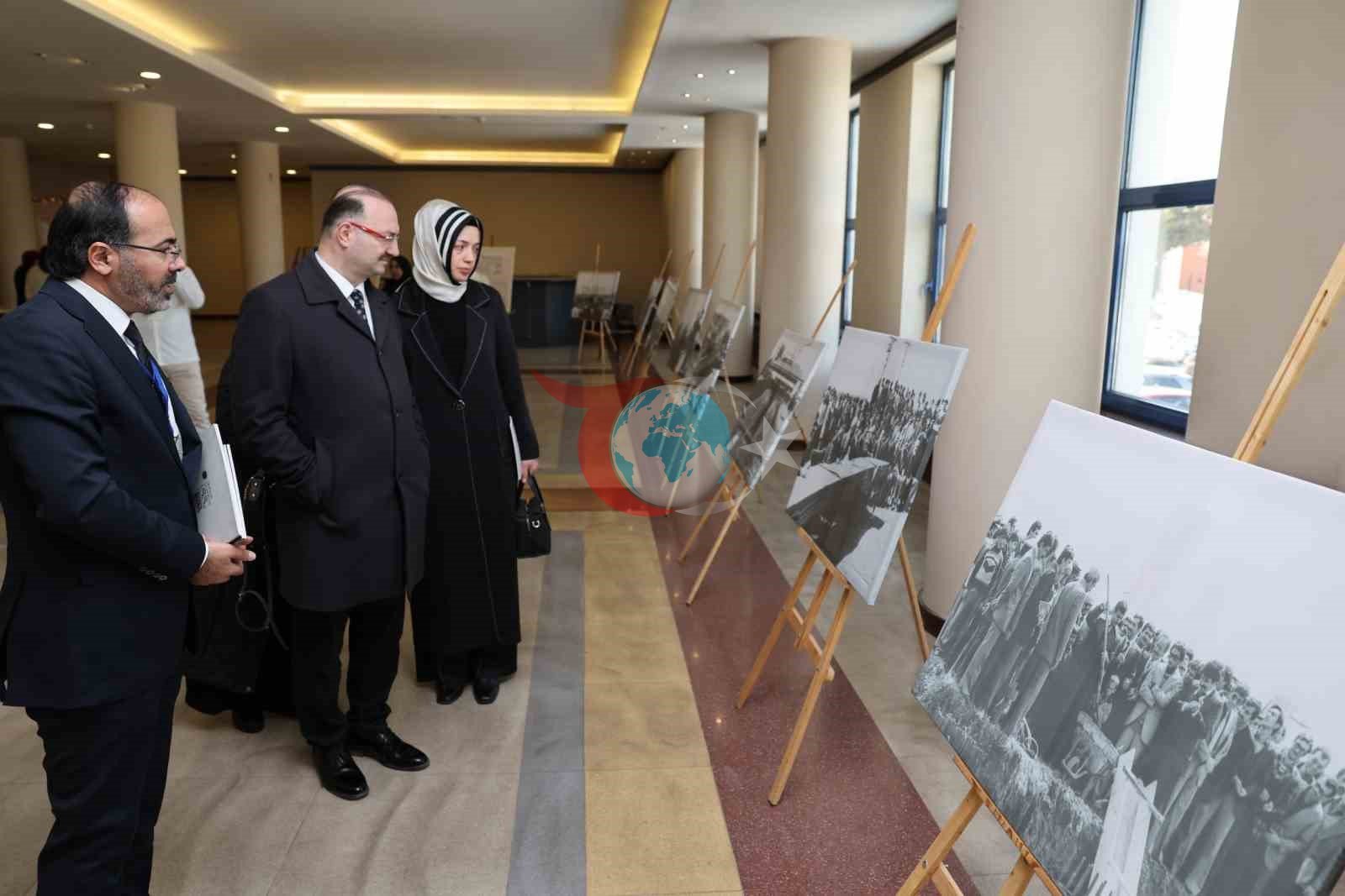 İlahiyat Fakültesinin 55. kuruluş yılı sempozyumu ve mezun buluşması gerçekleştirildi