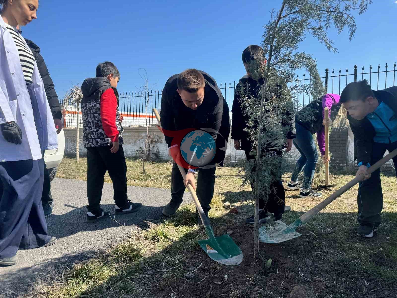 Kayseri Büyükşehir&rsquo;den özel çocuklarla anlamlı ağaç dikim etkinliği