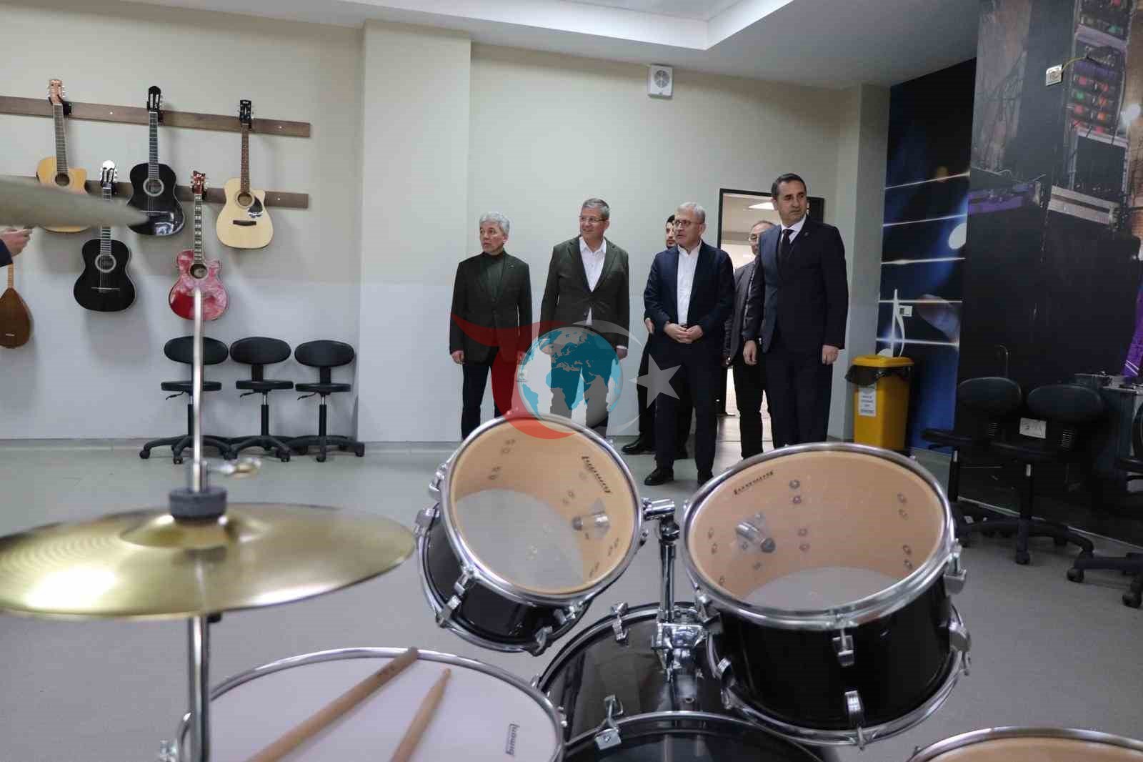 AK Partili Tรผrkmen ve Subaลฤฑoฤluโndan Denizliโde