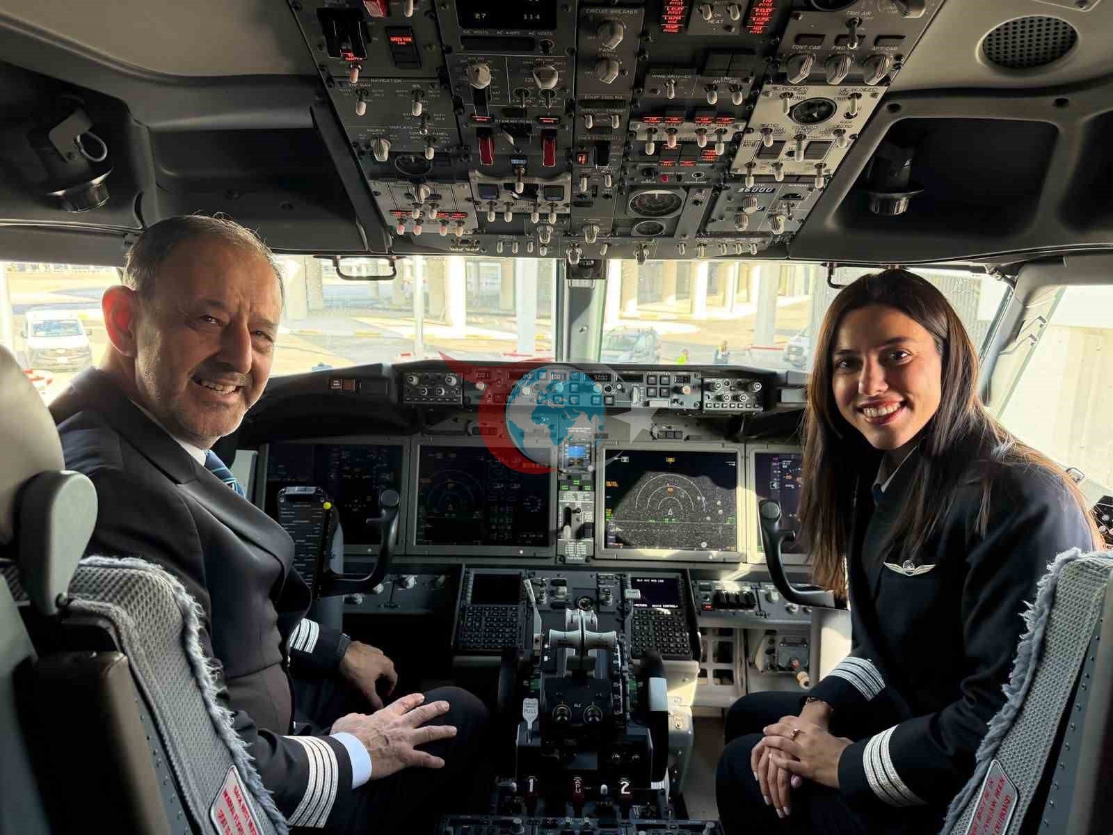 Baba ve Kız Aynı Kokpitte: 42 Yıllık Pilotluk Kariyeri Gökyüzüne Veda ile Sona Erdi
