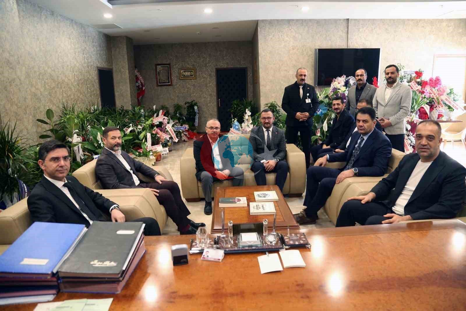 MHP Erzurum İl Başkanı Yurdagül'den Şehir Hastanesi Başhekimine Nezaket Ziyareti