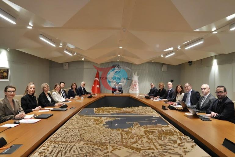 Bakan Ersoy’dan turizmin güçlendirilmesi için iki kritik görüşme