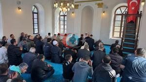 İzmirde restore edilen 132 yıllık Asmalı Mescit ibadete açıldı