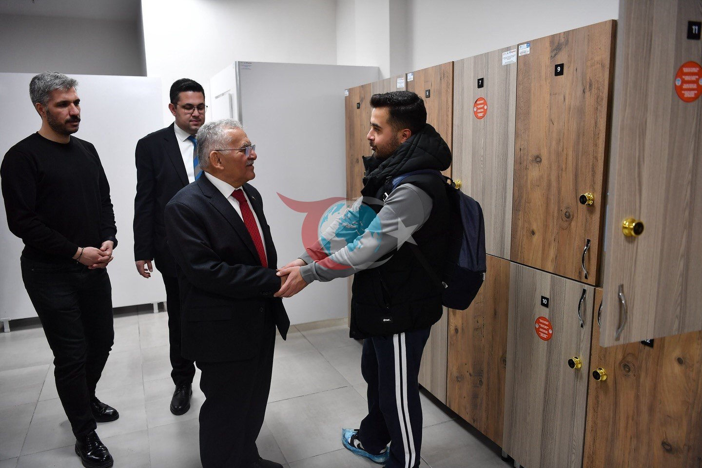 Büyükkılıç ve Boyraz, Talas Mevlana Sosyal Yaşam Merkezi’ni ziyaret etti