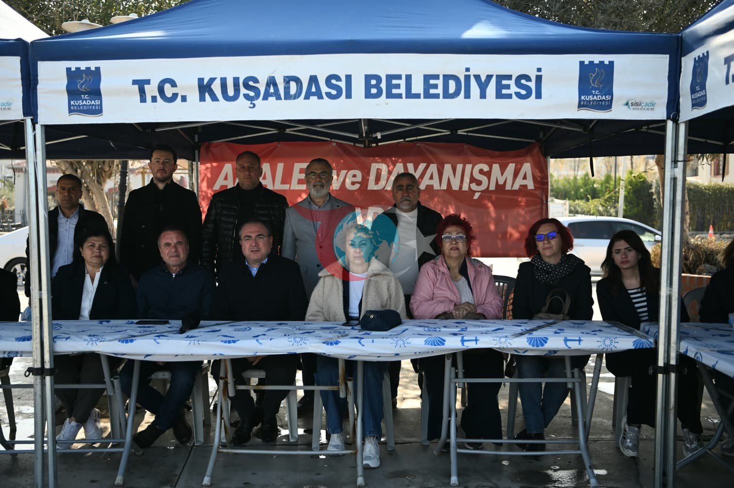 Gözaltına alınan Başkan Günel için &rsquo;Demokrasi nöbeti&rsquo; başladı