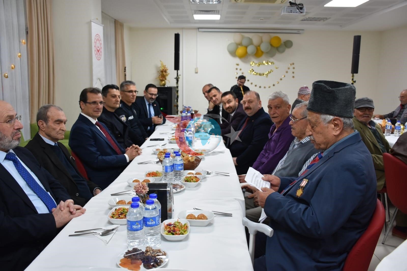 Kaymakam Güldoğan huzurevi sakinleriyle iftarda buluştu