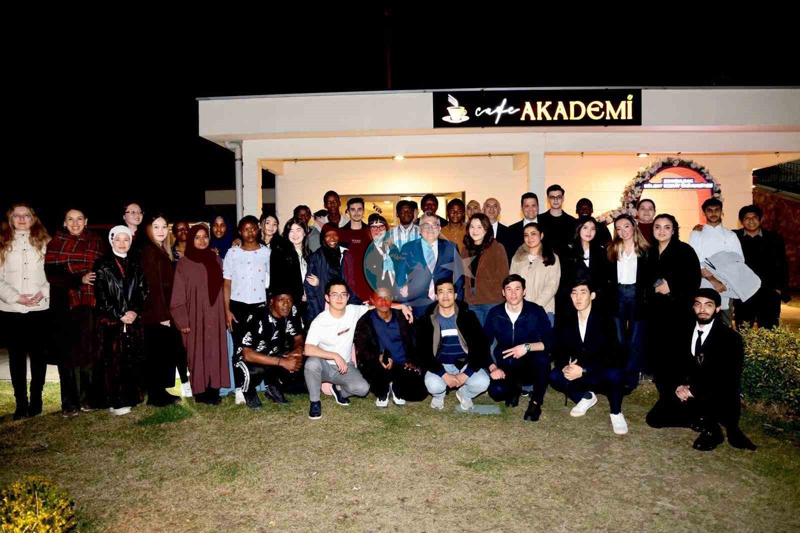 Rektör Özölçer uluslararası öğrencilerle iftar sofrasında buluştu