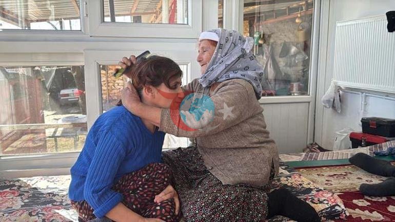 52 yıldır hayatını engelli çocuklarına adadı: Ben kaderime razıyım