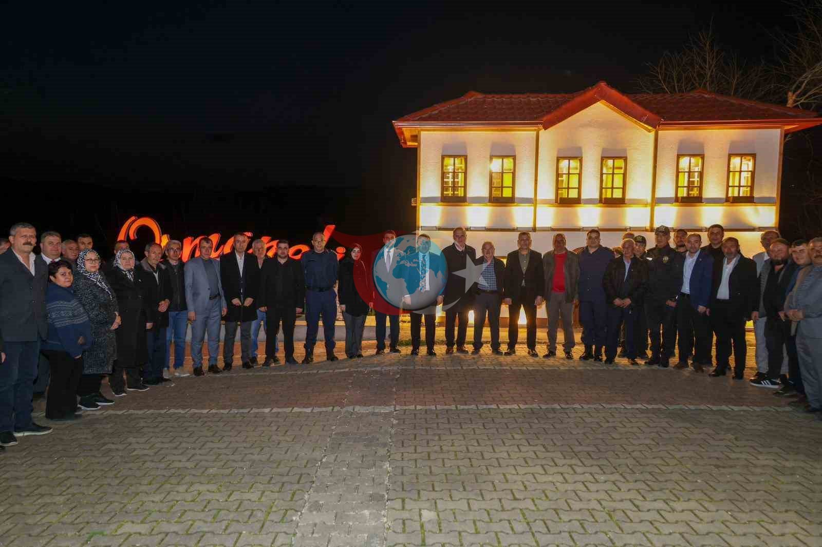 Vali Sözer, köy ve mahalle muhtarlarıyla iftar programında bir araya geldi