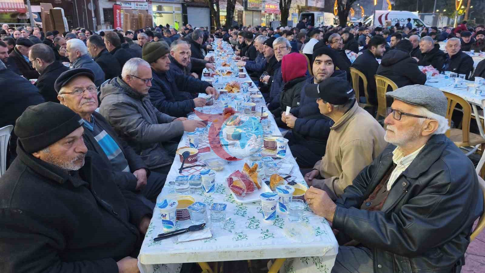 Orduโda bin 500 kiลi iftar sofrasฤฑnda buluลtu