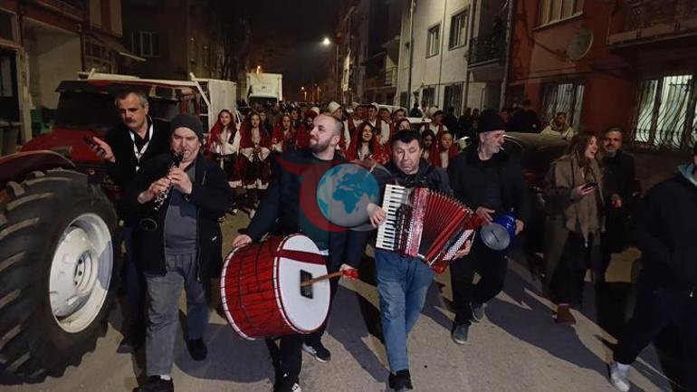Davul yerine Rumeli ezgileri İnegöl’de sahur böyle karşılandı