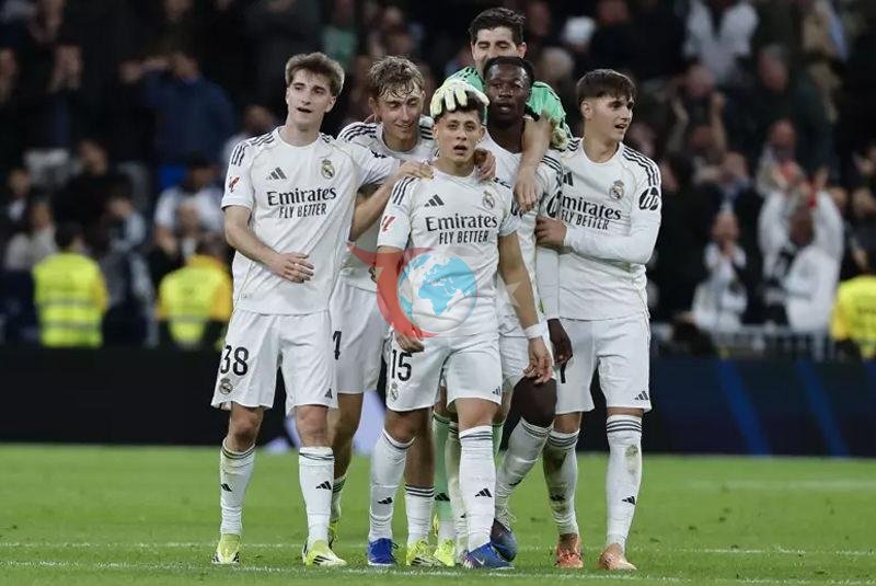 Arda Güler ve takım arkadaşları