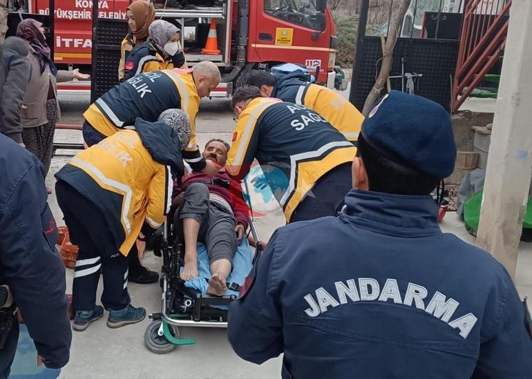 Konyada iki katlı evde yangın: 1 ölü, 1 yaralı