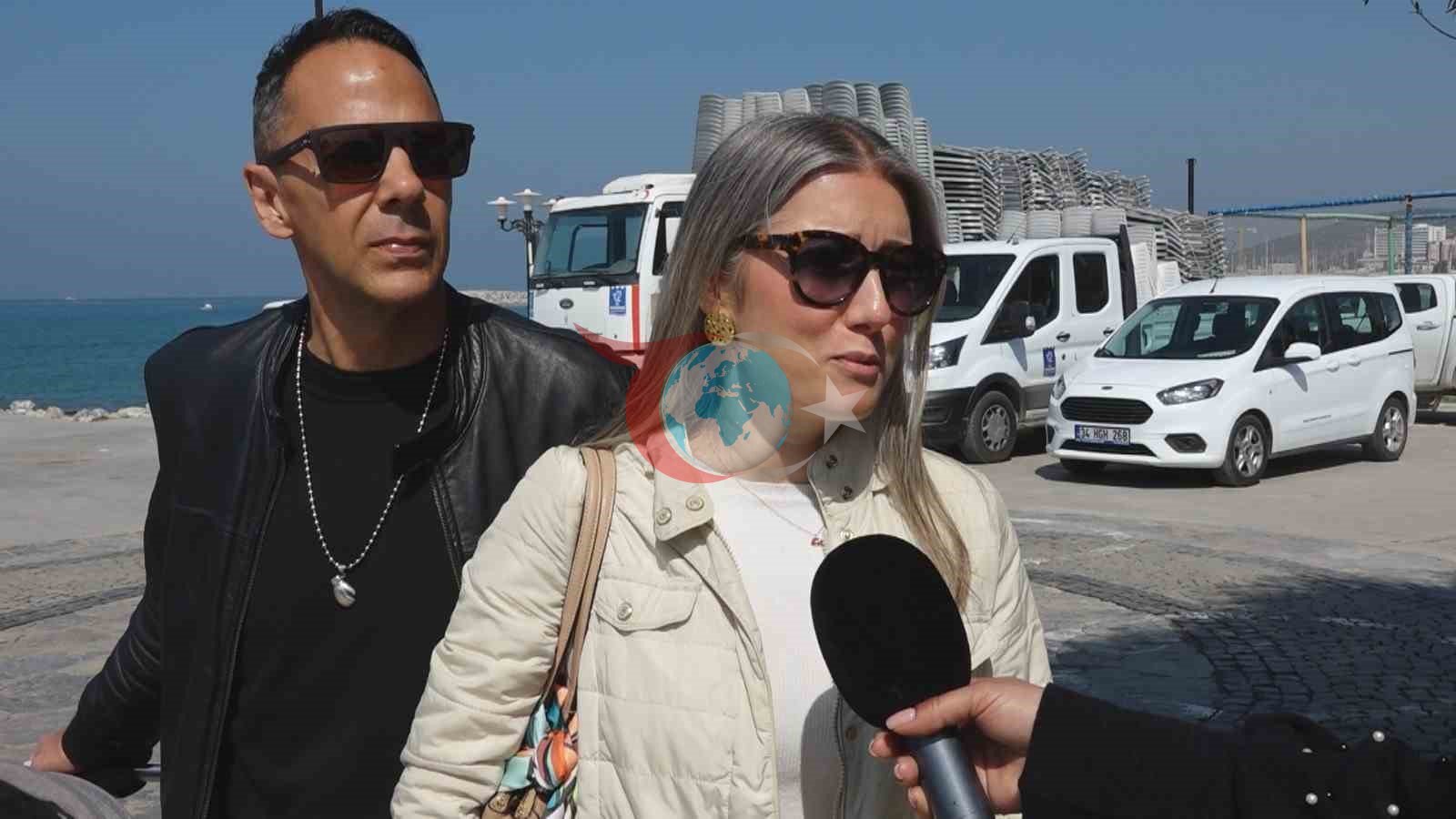 Kuşadası’nda vatandaşlardan Başkan Günel’e destek