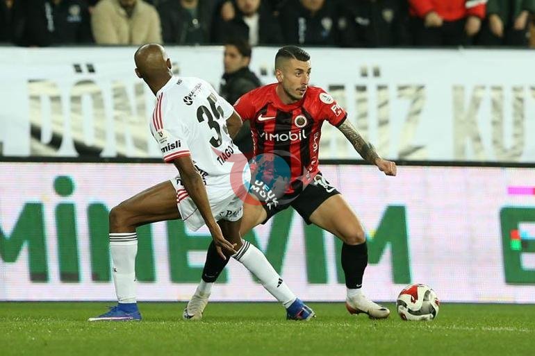 Beşiktaş deplasmanda 3 puanı kaptı