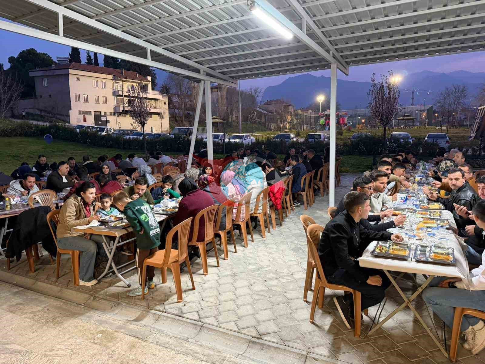 Başkan Arslan, Elmalı Mahallesi hemşehrileriyle iftarda buluştu