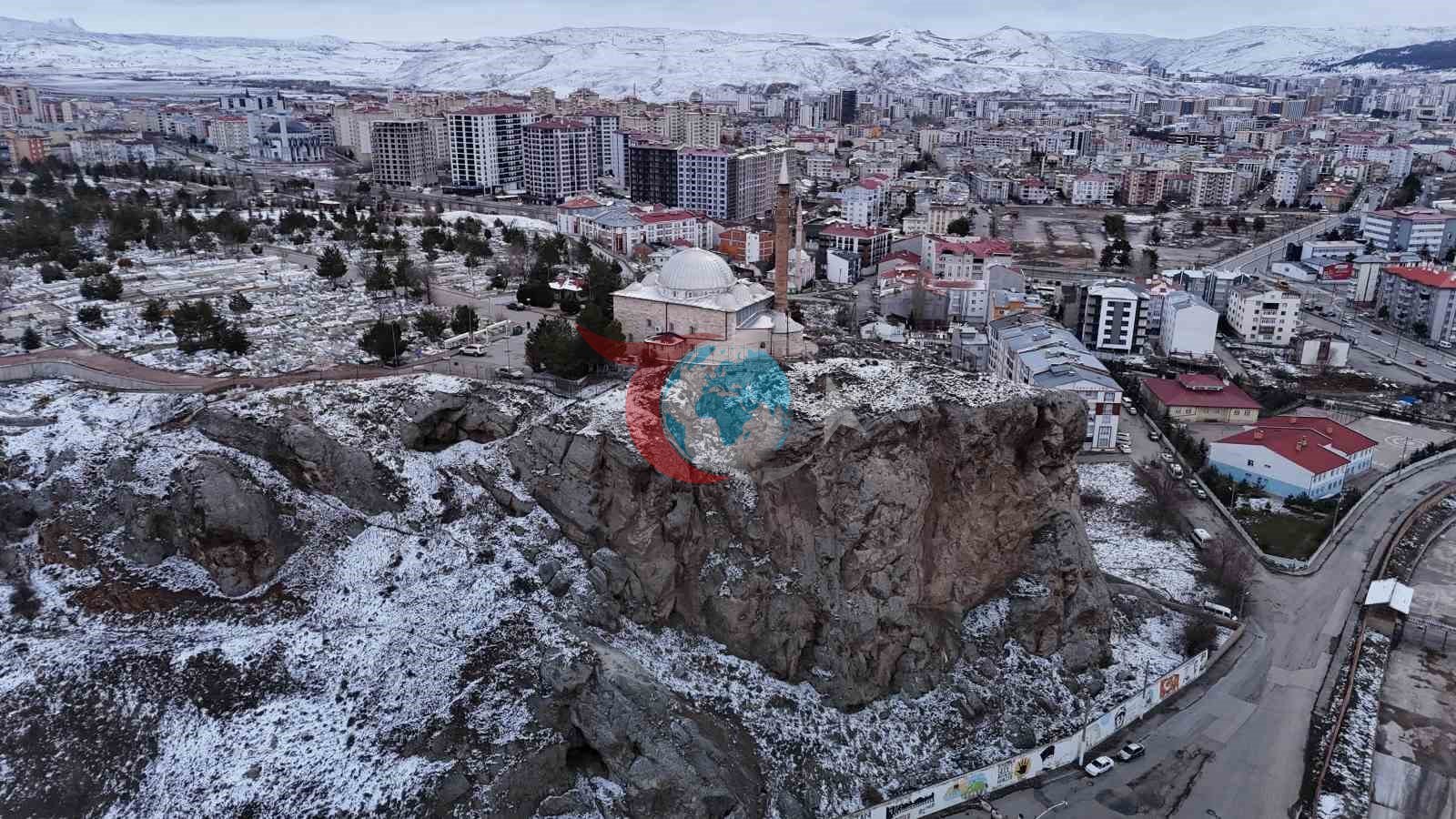 Savaşta şehit düştü, naaşı rüya üzerine uçurumun kenarına taşındı