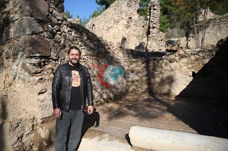 Kazı ekibi şaşkın: Antik kentte 1500 yıl önce yapılan mozaikten günümüze ulaşan mesaj