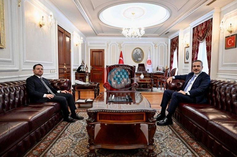 Bakan Fidandan, Bakan Gürleke ziyaret