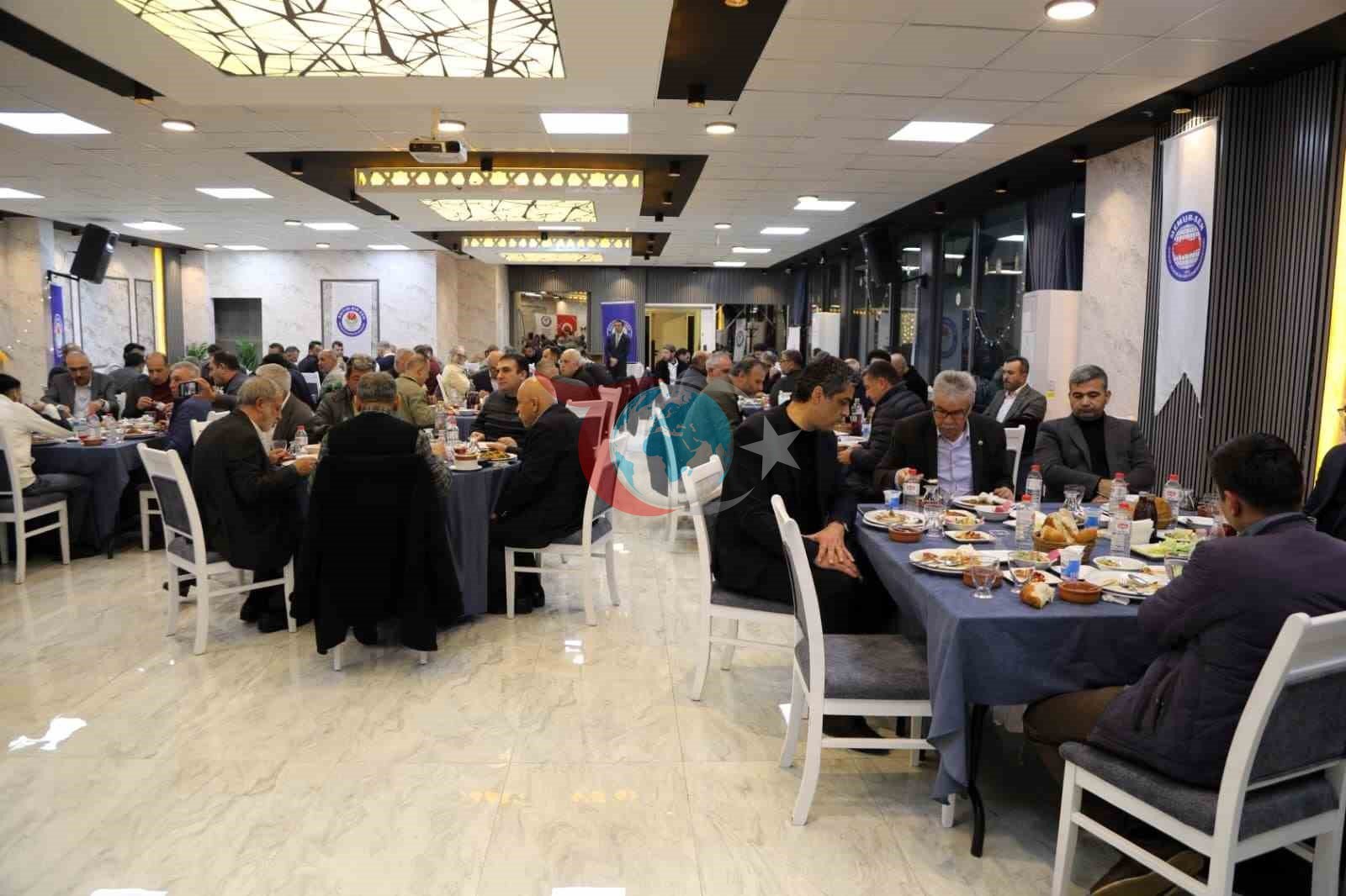Adana’da sivil toplum ve eğitim camiası iftarda buluştu