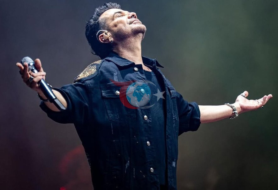 Kenan Doğulu konserinde Manifest sürprizi - Resim : 2