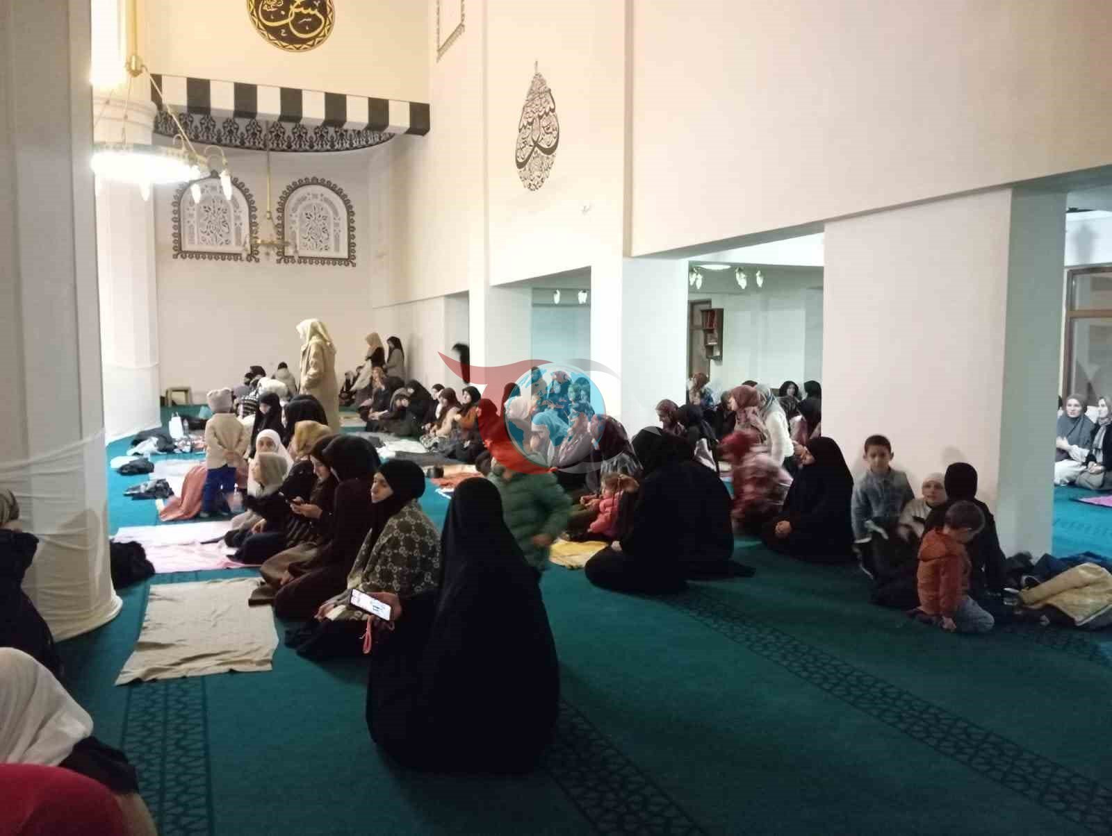 Haskรถyโde Kadir Gecesi dualarla idrak edildi