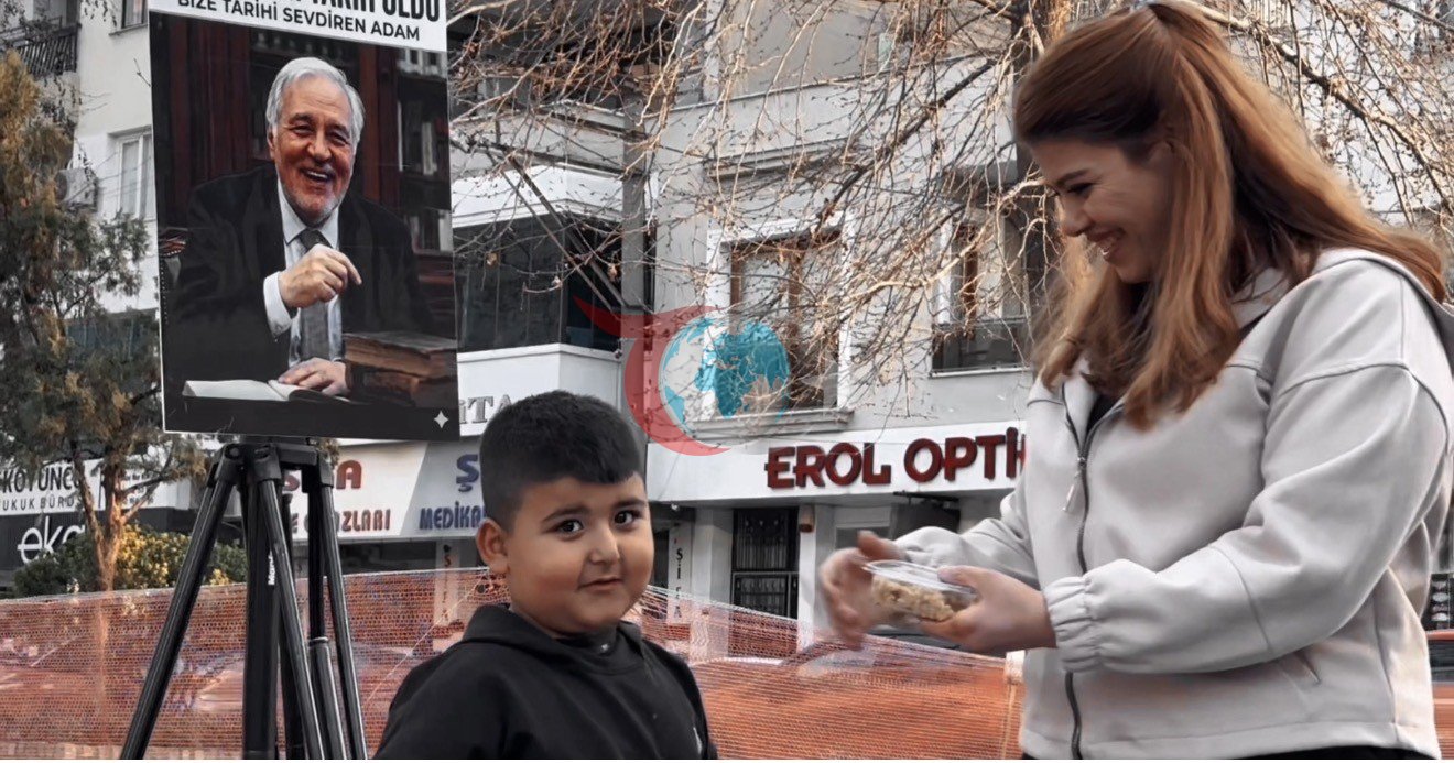 Turgutlu’da esnaftan İlber Ortaylı için helva hayrı