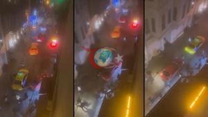 Beyoğlu’nda gece saatlerinde dehşet Sürücü aracını kalabalığın üzerine sürdü
