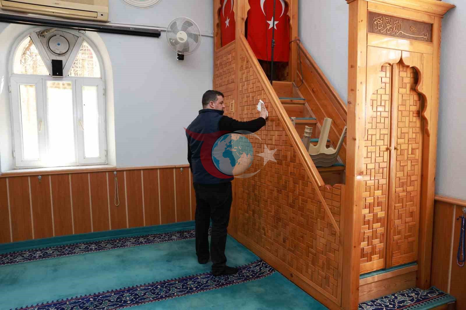 Şehzadeler Belediyesinden camilerde temizlik seferberliği