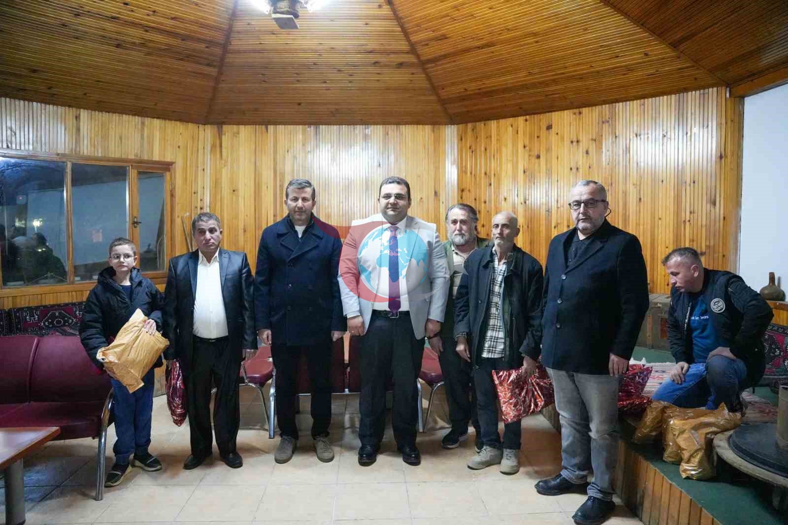 Engelliler Pazarlar&rsquo;daki iftar programında ilçe protokolüyle bir araya geldi