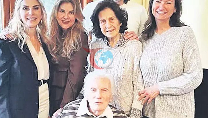 Göksel Arsoy 90 yaşına bastı