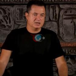 Survivor'da kimsenin beklemediği ayrılık! Herkese veda etti