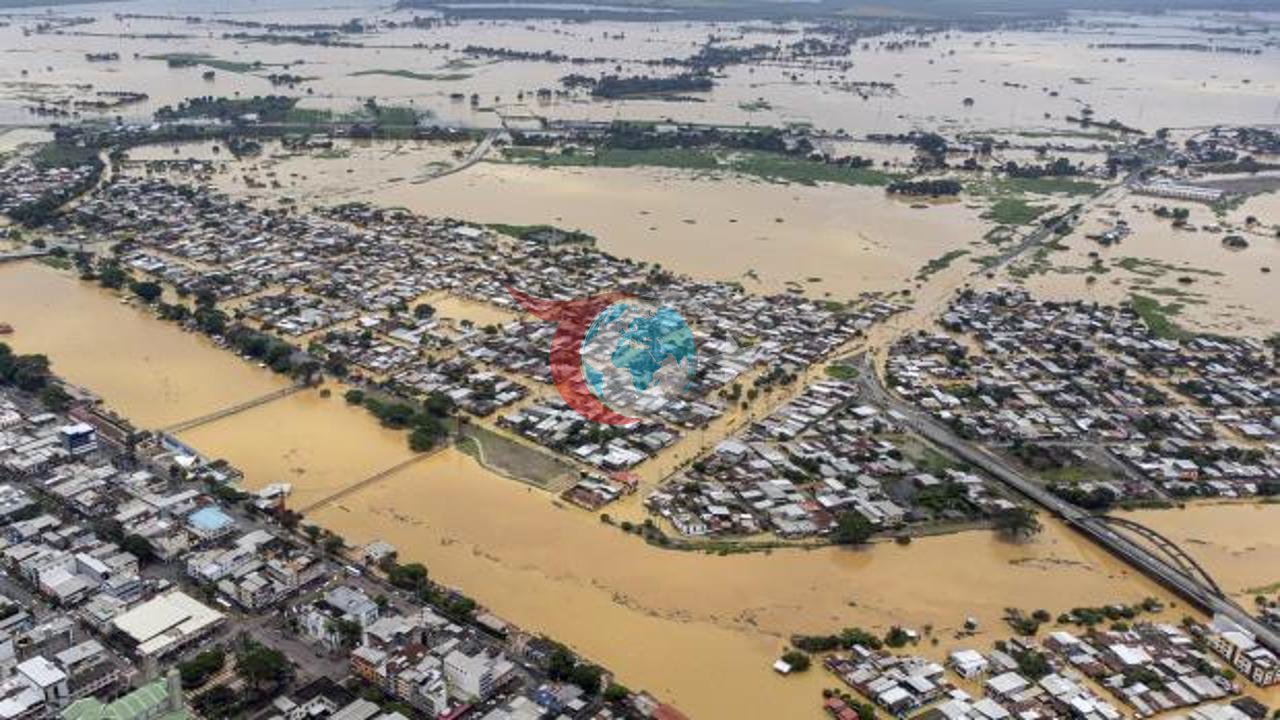 Ekvador'da Şiddetli Yağışlar: Sel ve Heyelan 11 Can Aldı
