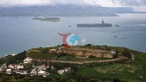 ABD’ye ait USS Gerald R. Ford uçak gemisi onarım için Girite demirledi