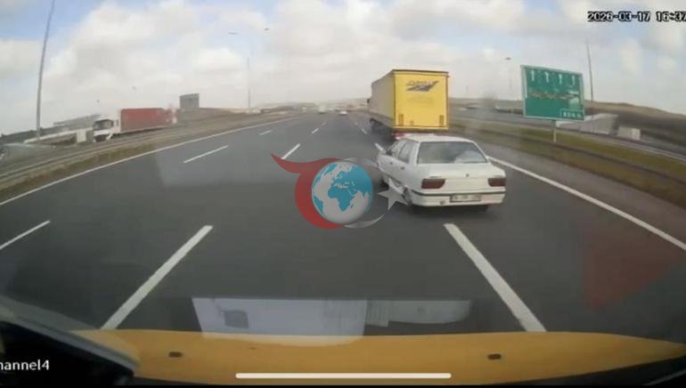 Arnavutköy’de makas faciası kamerada Kontrolden çıkıp bariyere çarptı