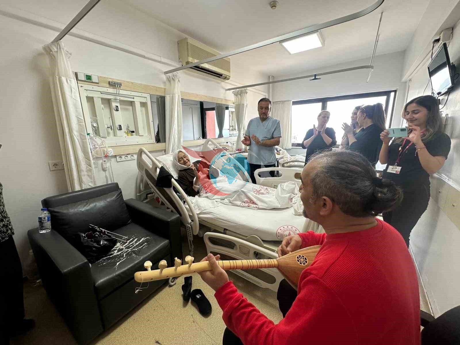 Yaşlılar haftasında palyatif servis hastalarına moral ziyareti